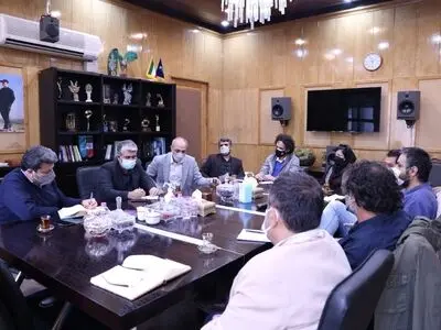 برای مستندسازی از پروژهای ملی، مستندساز کم می‌آورید