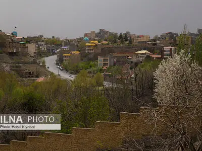 طنازی بهار در روستای مایان طرقبه خلق خاطره می کند