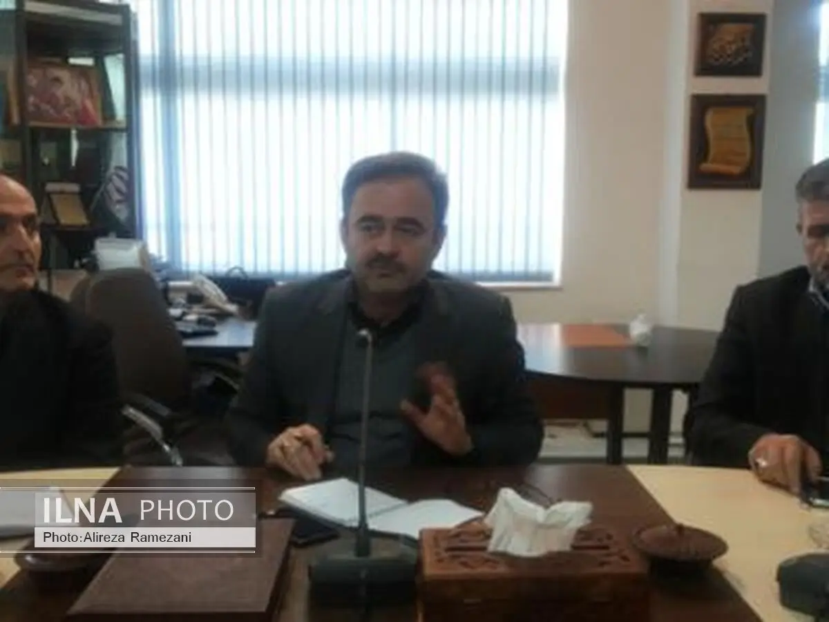 تکمیل روشنایی مسیر کلاچای به چابکسر توسط شرکت برق/ خودداری شهرداران از نصب بنر در میادین اصلی