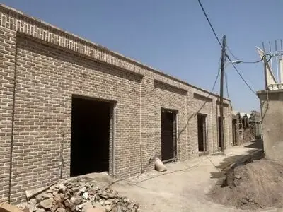 حجره‌های ضلع شرقی سرای تاریخی حاج‌رضا در بازار قزوین مرمت شد