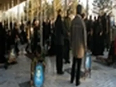 گلزار شهدای نوش‌آباد و آران و بیدگل عطرافشانی شد