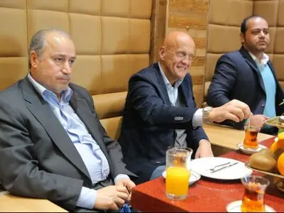 کولینا برای تماشای دربی وارد تهران شد
