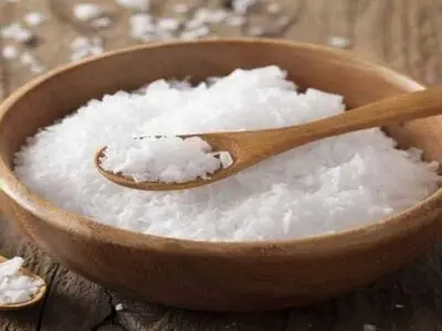 چرا نمک فشار خون برخی افراد را سریع بالا می‌برد؟