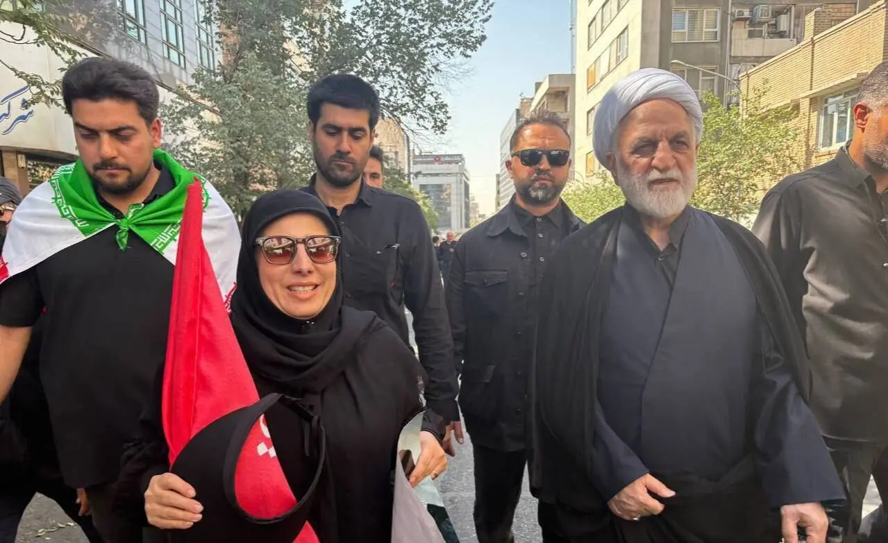 حضور رئیس قوه قضاییه در مراسم تشییع پیکر رهبر شهید انقلاب