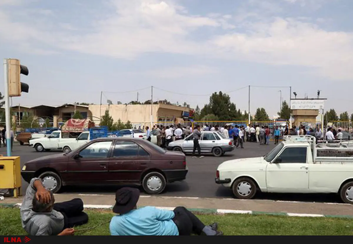 فوت میوه فروش قمی بر اثر سکته قلبی بود/ کارکنان شهرداری قم بازداشت نیستند/ در مورد خودسوزی پیمانکار نمی‌توان اظهارنظر کرد