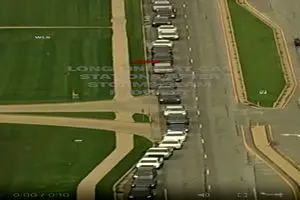 صف بنزین در شیکاگو بخاطر قطعی برق + فیلم