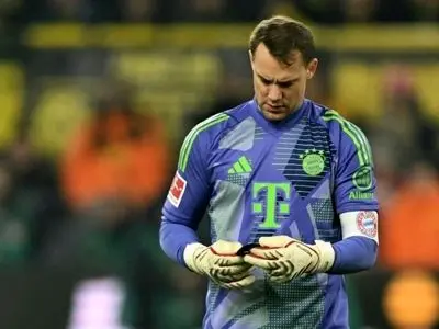 دوری حداقل سه‌هفته‌ای نویر از ترکیب بایرن مونیخ