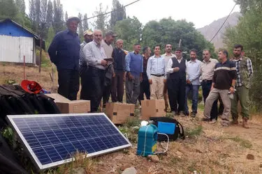 بهره‌مندی 18 خانوار عشایری قزوین از روشنایی با نصب پنل خورشیدی