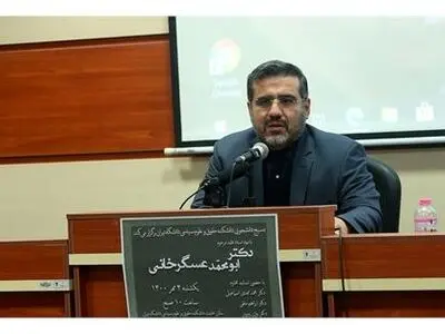 دکتر عسگرخانی وابسته به هیچ جناح و گروهی نبود