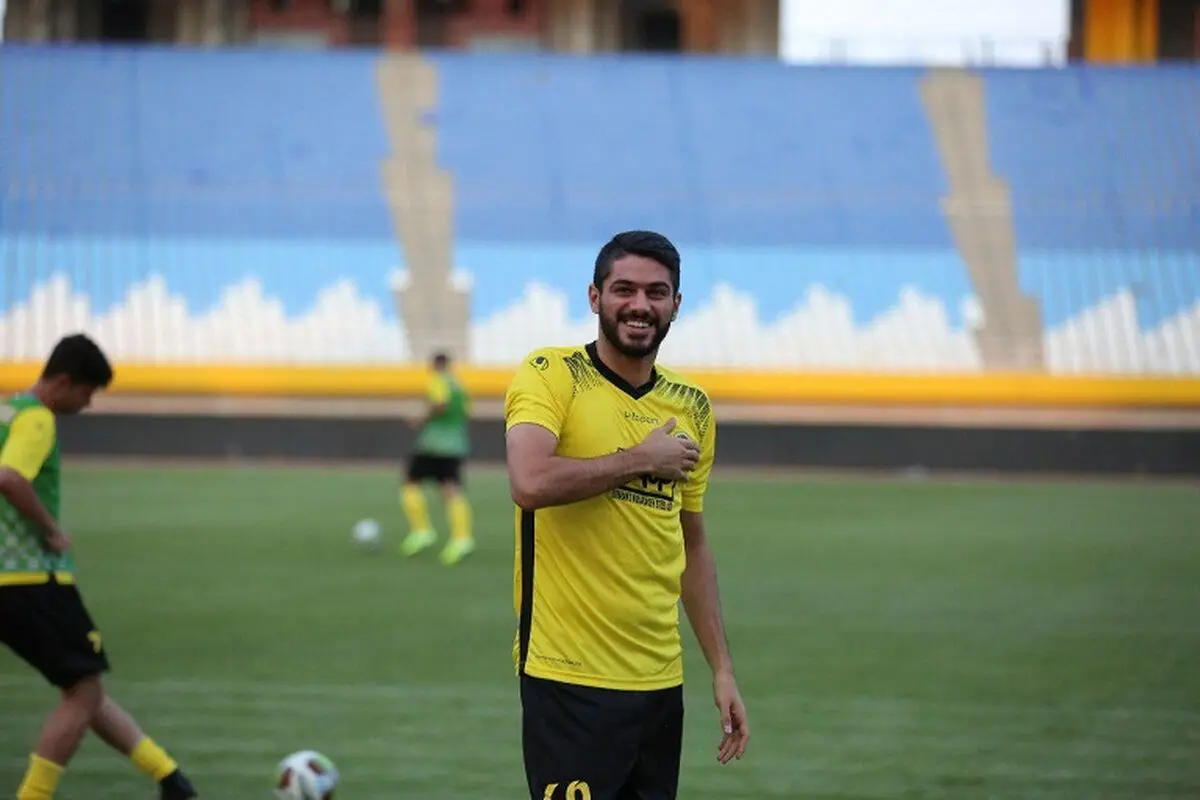 مصلح: از محرومیت سعید آقایی خوشحال نشدم/ خدا را شکر پرسپولیسی‌ها تشویقم کردند