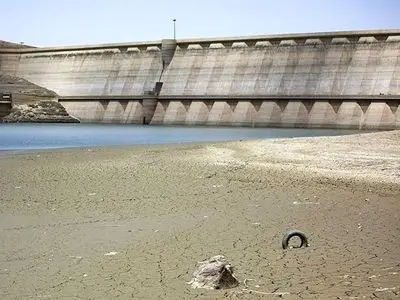 تا ۲۵ سال دیگر آب زیرزمینی تهران تمام می‌شود؛ حفر سالانه ۲۰ تا ۴۰ چاه عمیق برای جبران کمبود آب
