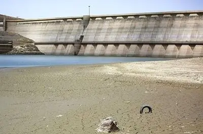 تا ۲۵ سال دیگر آب زیرزمینی تهران تمام می‌شود؛ حفر سالانه ۲۰ تا ۴۰ چاه عمیق برای جبران کمبود آب
