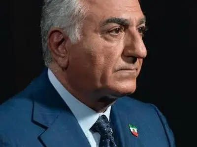 رضا پهلوی برای مرگ سناتور ضدایرانی هم عزادار شد! + عکس