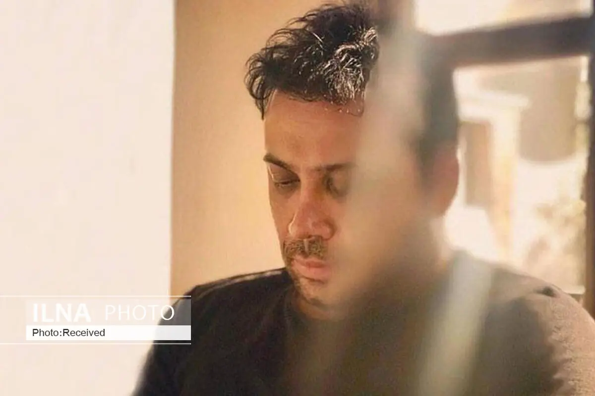 زنده خواندن محسن چاووشی به مناسبت زادروزش+فیلم