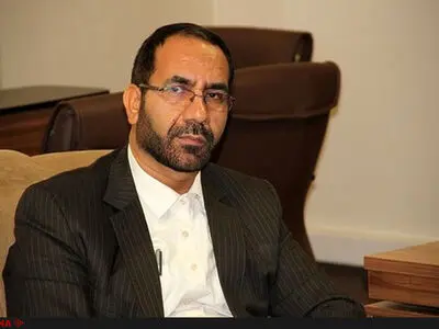 قیمت خودرو غیرقانونی بالا می‌رود و نظارتی روی آن نیست