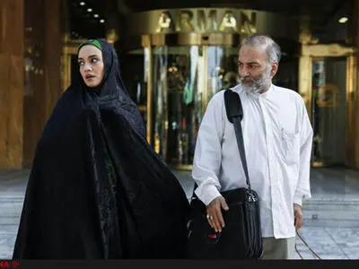 حکومت و سلطنت در اکران در دست سینماداران است/دولت یا باید سینما را رها کرده یا درست مداخله کند