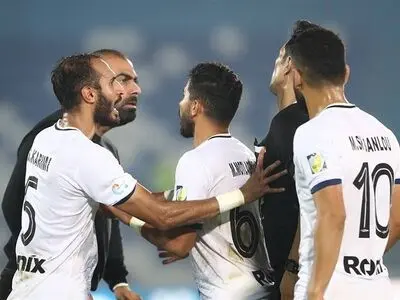 بارانی: با هم تیمی‌ام صحبت کردم کارت گرفتم!/ کار داور خنده‌دار بود