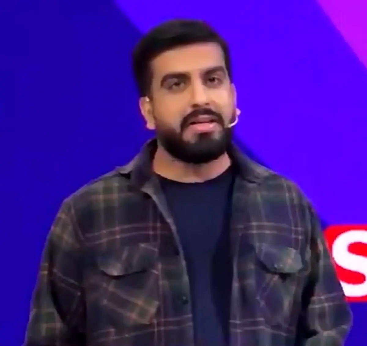 آقای فردوسی پور بفرمایید ویو + فیلم