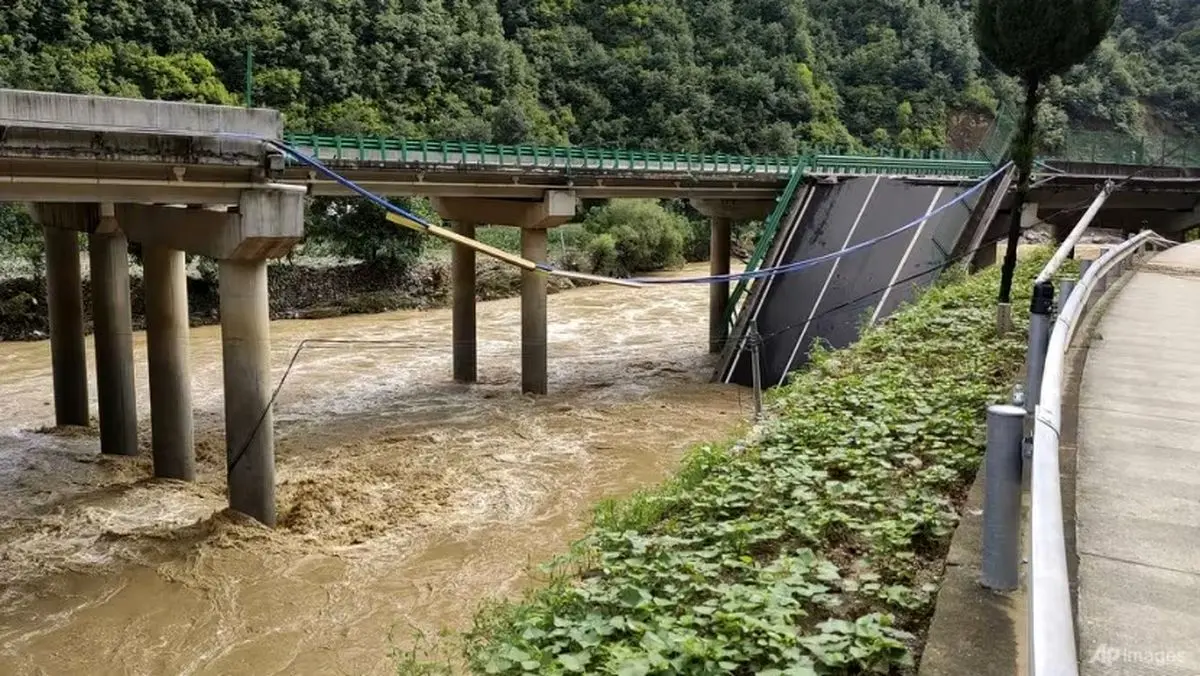  ۱۱ کشته ‌طی ریزش پل در چین