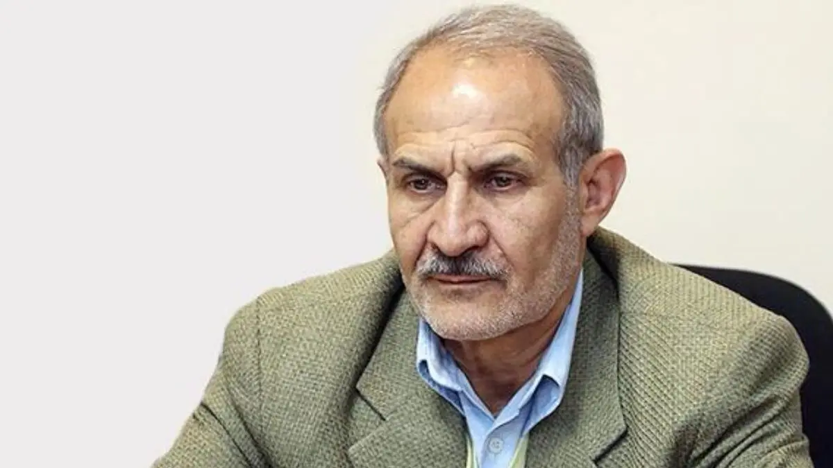 دنیا به تخت‌جمشید احترام می‌گذارد، نباید خودمان تحقیرش کنیم/ محوطه پاسارگاد ارتباطی به کشاورزی مردم منطقه ندارد/ حرف‌های دولتمردان در بازدید از بناهای تاریخی استان فارس، جای نقد دارد