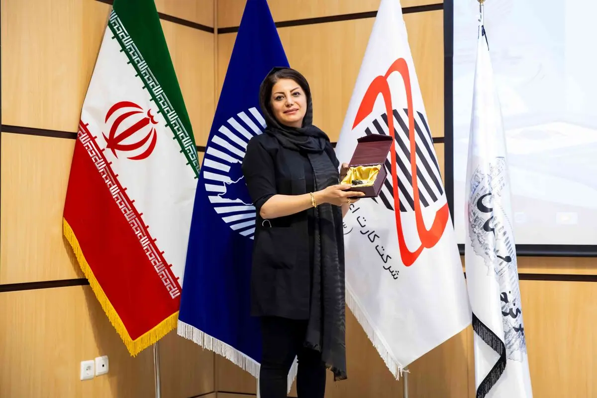 حیات غیبی برنده خودرو جشنواره طلایی بازار مهستان استان البرز