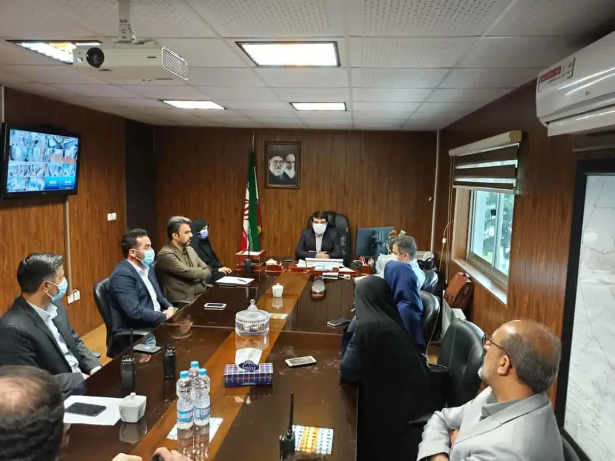 از خدا می‌خواهم آنهایی که جلوی کار شهرداری را می‌گیرند، به راه راست هدایت شوند