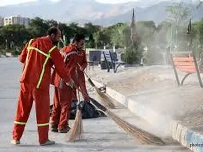 ادامه معوقات مزدی کارگران شهرداری خرمشهر/ شهردار: منابع مالی کفاف پرداخت حقوق کارگران را نمی‌دهد