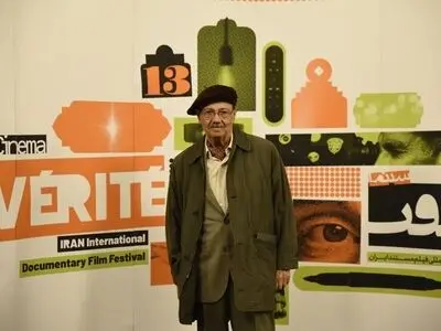 منوچهر طیاب در وین به خاک سپرده می‌شود