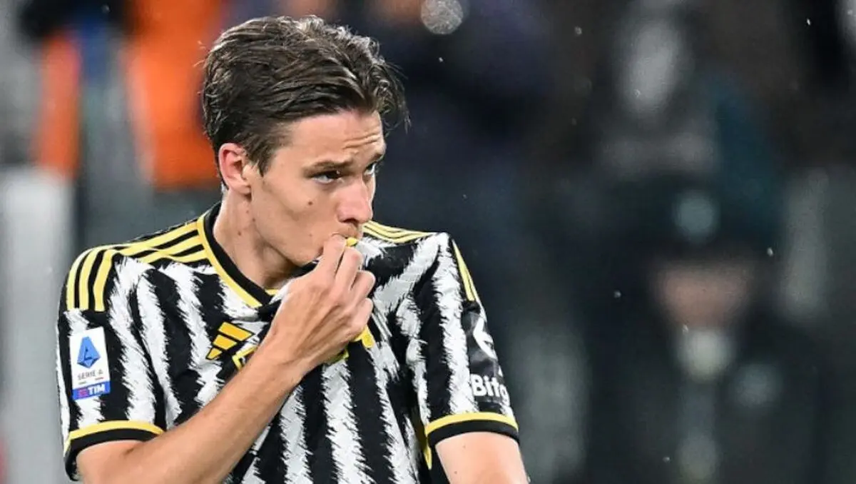 این بازیکن به شرط بندی اعتیاد دارد

