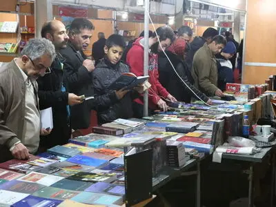 خرید ۲۰ میلیاردی کتاب از یک نمایشگاه 