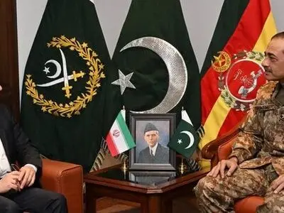 رایزنی عراقچی با فرمانده ارتش پاکستان