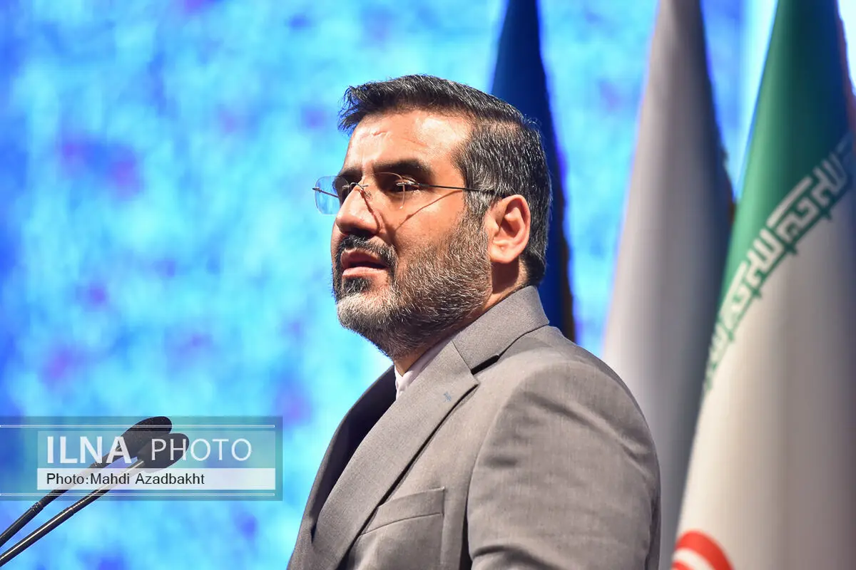  افرادی که در حوزه فرهنگ و هنر کشف حجاب می‌کنند اجازه فعالیت نخواهد داشت / به دنبال نزاع و دو قطبی سازی در حوزه فرهنگ و هنر نیستیم