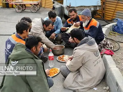 یارانه ۷۰۰ هزار تومانی؛ منّت ۵ دلاری دولت بر سر فرودستان!