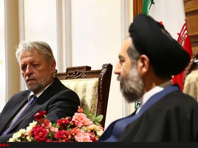 حضور آمریکا و متحدان غربی‌اش در منطقه عامل تشدید بحران‌هاست 