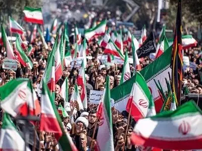 آغاز راهپیمایی یوم‌الله ۲۲ بهمن در کرمانشاه