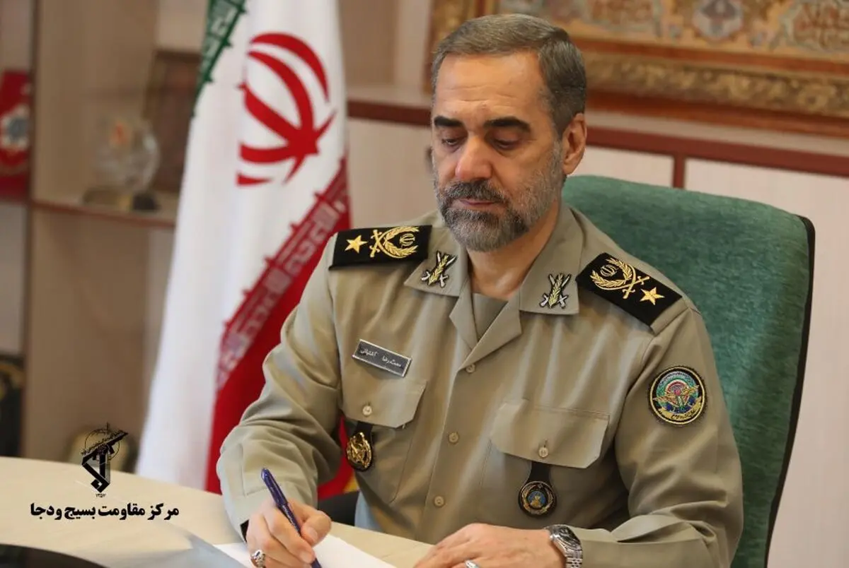 وزیر الدفاع یوعز للصناعات الجویة بالعمل على صنع طائرة رکاب
