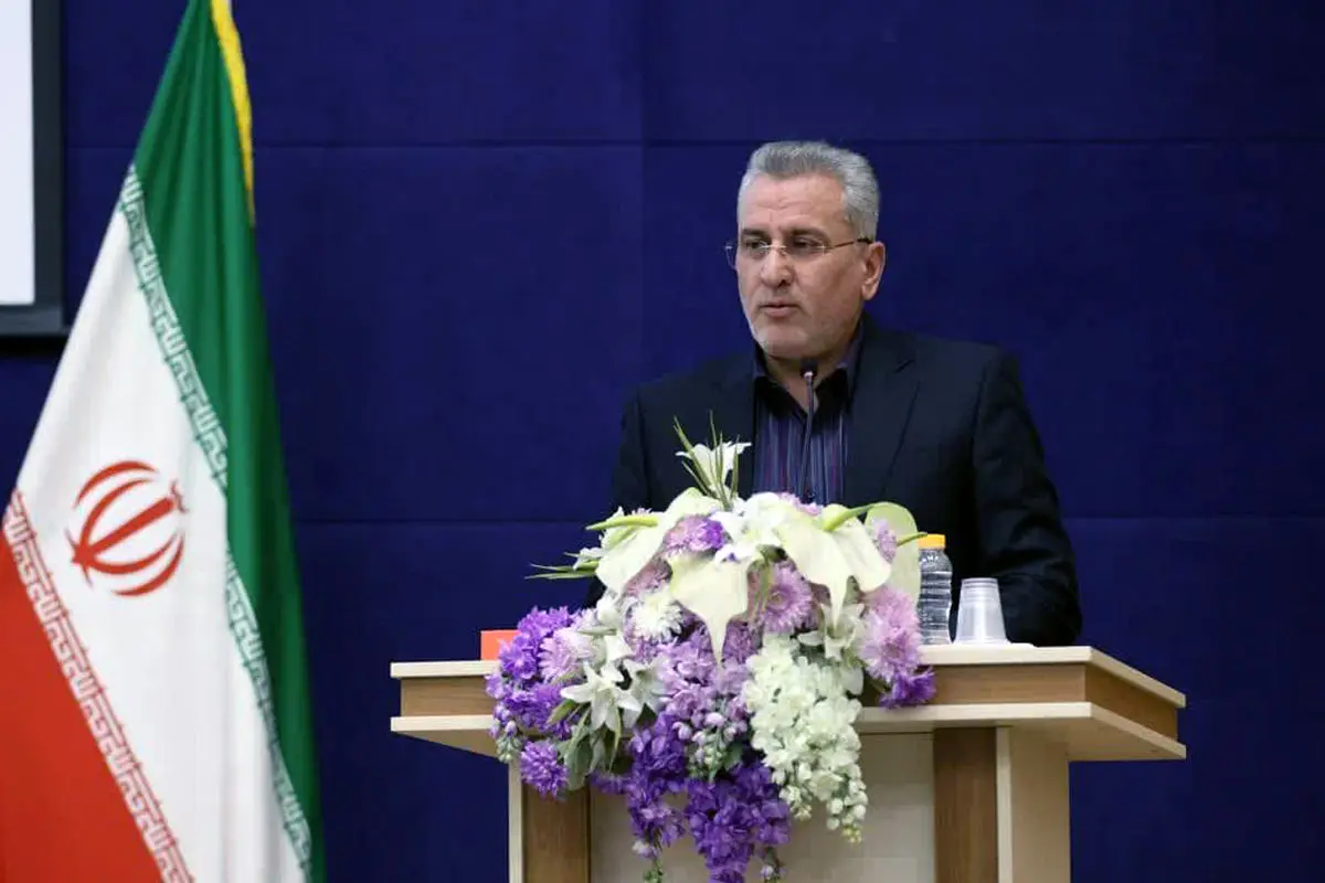 کارگران نانخور اضافی جامعه نیستند