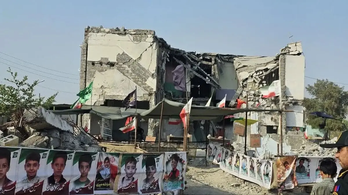 رئیس سازمان قضایی نیرو‌های مسلح از محل بمباران مدرسه شجره طیبه بازدید کرد