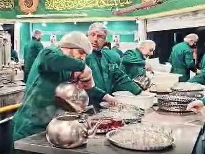 حضور معنوی کارکنان پتروشیمی بوعلی سینا در حرم مطهر امام رضا(ع)