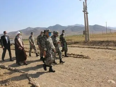 امیر «رحیم‌زاده» از یگان‌های پدافندی خنداب بازدید کرد