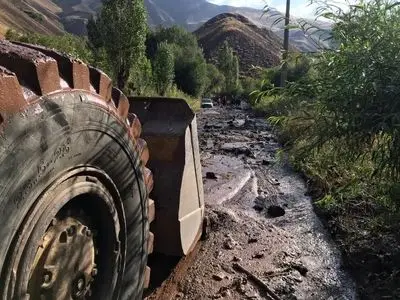 وقوع سیلاب در محور روستایی ناریان از توابع بخش بالاطالقان
