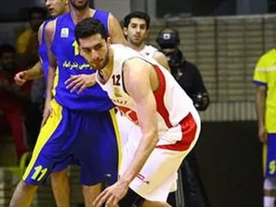 زنگنه: تمرکز و دفاع خوب دلیل برتری مهرام بود/ مشکلی برای بازی پایانی ندارم
