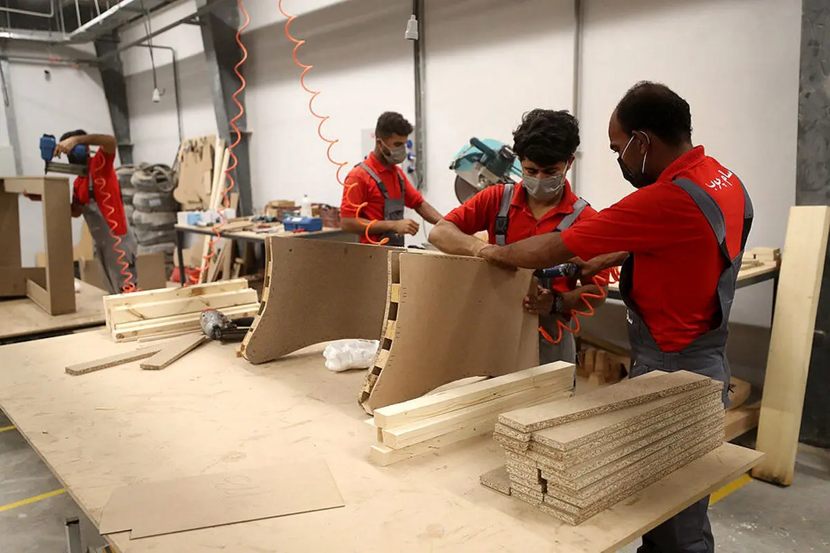 حقوق مرداد کارگران کیش چوب پرداخت شد