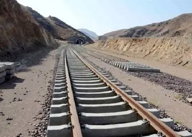 پیشرفت ۴۰ درصدی راه‌آهن کرمانشاه–خسروی/بهره‌برداری از راه‌آهن اسلام‌آبادغرب تا سال ۱۴۰۶