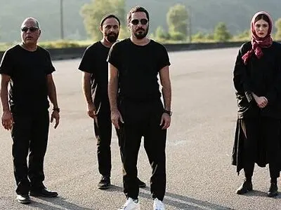 دانلود قسمت اول سریال قورباغه 