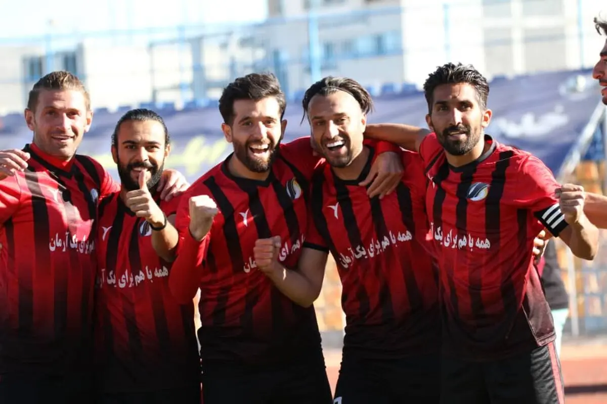 بازیکنان آرمان گهر خواستار جدایی شدند
