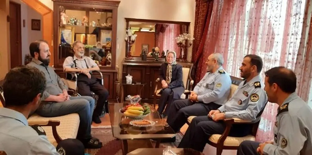 الگوگیری از فرهنگ ایثار و جهاد در دفاع مقدس ظرفیت حل مشکلات امروز جامعه را دارد
