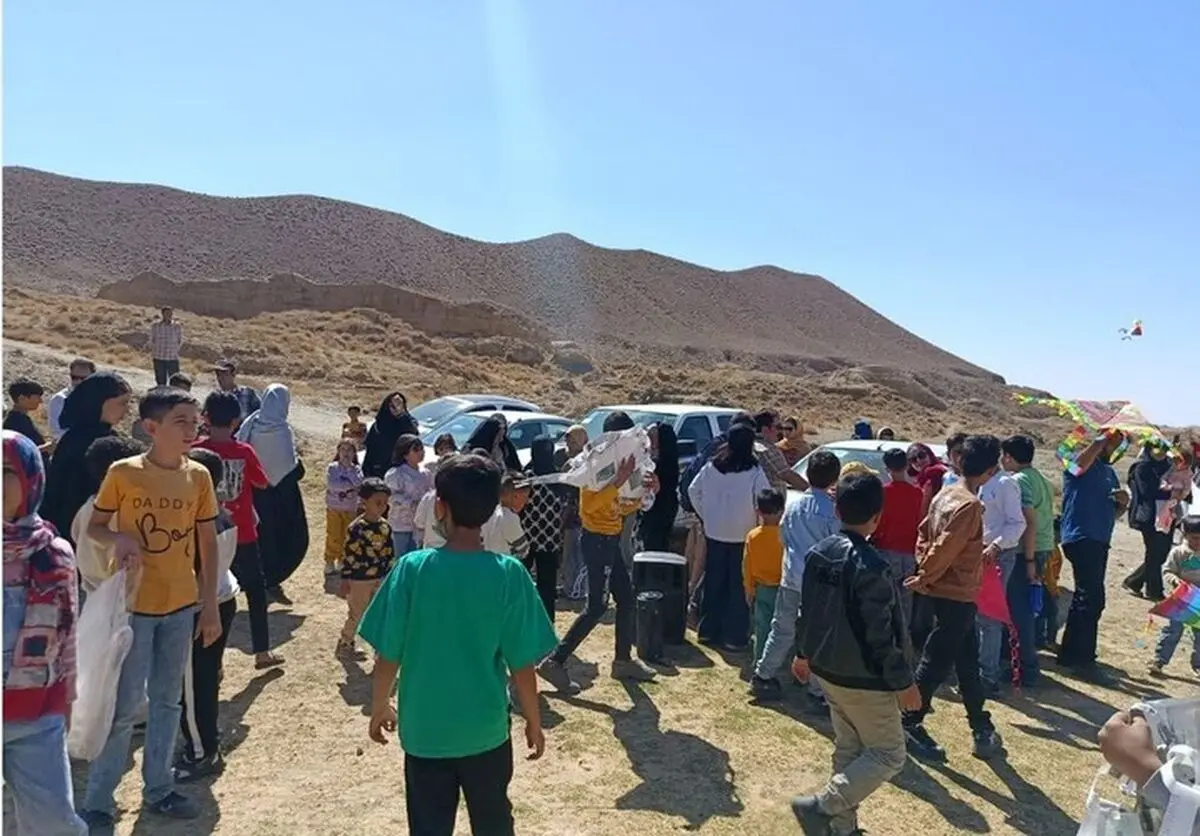 جشنواره «پرواز کاغذبادها» ثبت ملی شد