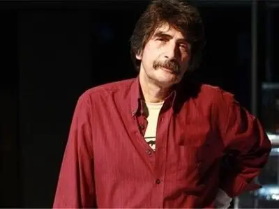 نوشته‌های محمود استادمحمد؛ آیینه‌ی جامعه است