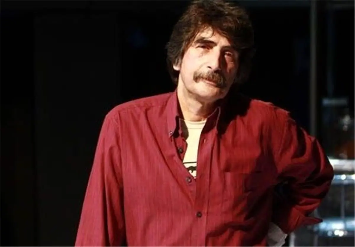 نوشتههای محمود استادمحمد؛ آیینهی جامعه است
